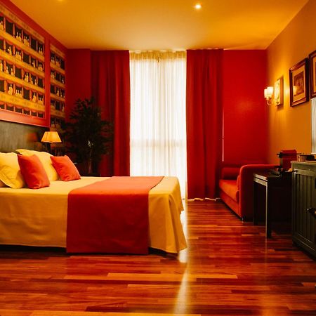 Hotel Vinicola Real-200 Monges Albelda De Iregua Eksteriør billede