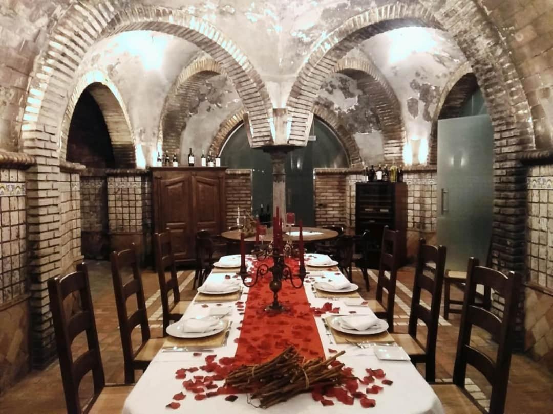 Hotel Vinicola Real-200 Monges Albelda De Iregua Eksteriør billede